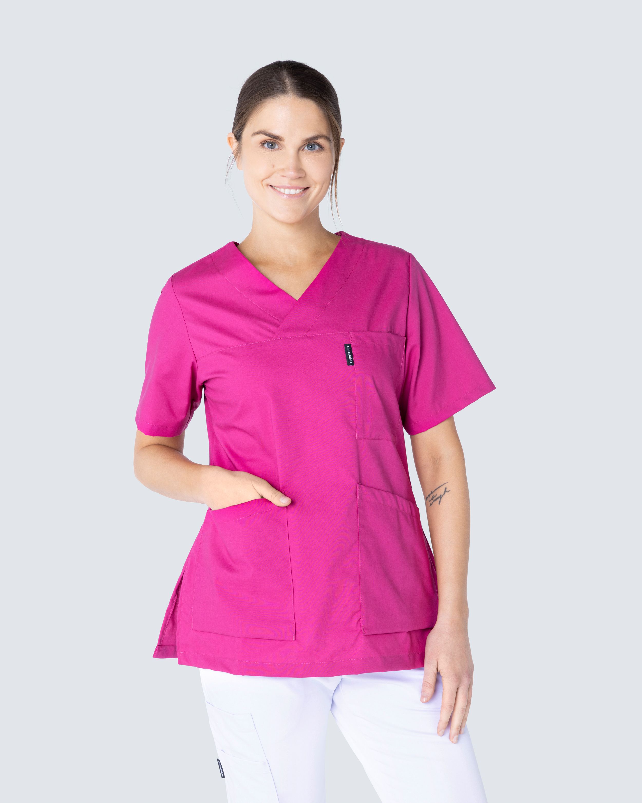 Almedahls Cerise V-blus Dam Rosa. XS