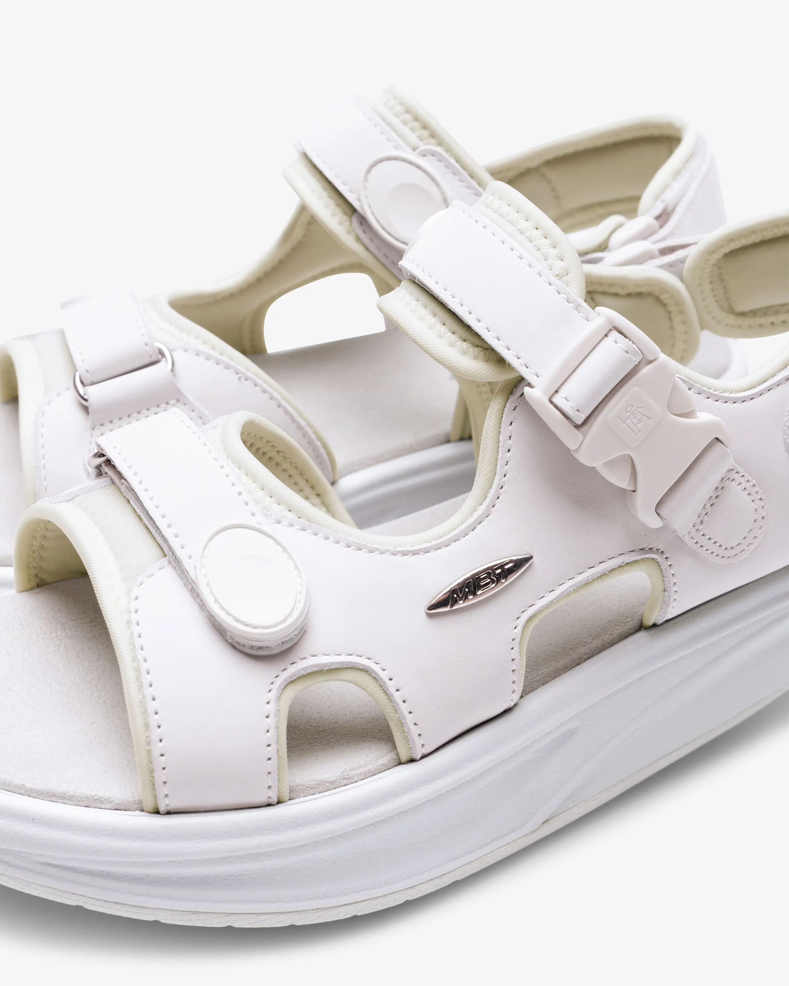 MBT Kisumu Classic Dynamic White Sandaalit | Color4care.fi MBT Kisumu Classic Dynamic White Sandaalit | Color4care.fi
